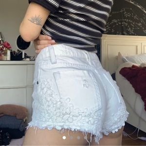 WHITE CARMAR FLORAL LACE DENIM SHORTS